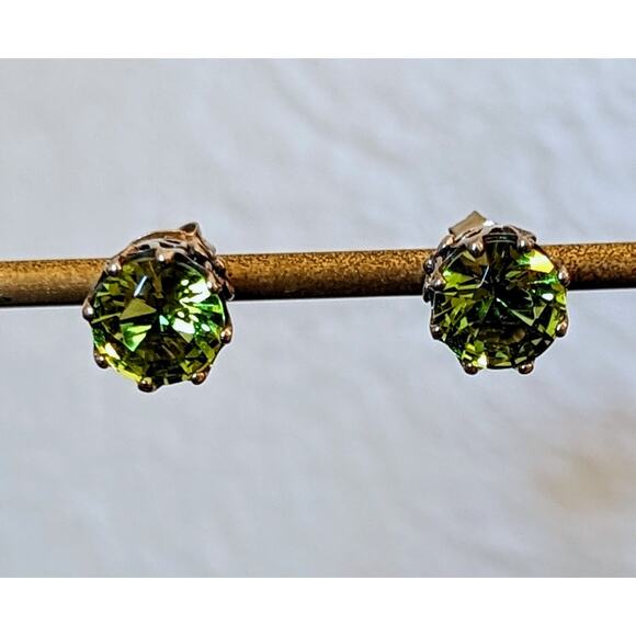 Green Crystal Studs in Fancy Floral Silver Tone Setting - Picture 1 of 7